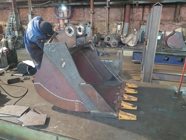 Ковш скальный на экскаватор HARDOX
